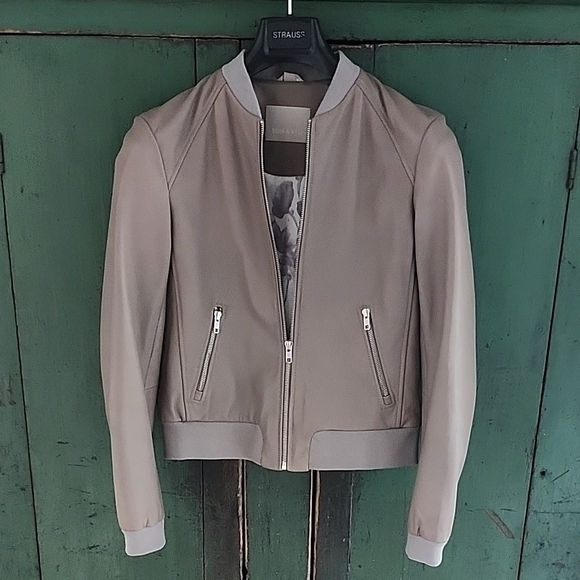 Soia & Kyo Jackets & Blazers - Soia & Kyo Tan Bomber Jacket with Streamlined Design